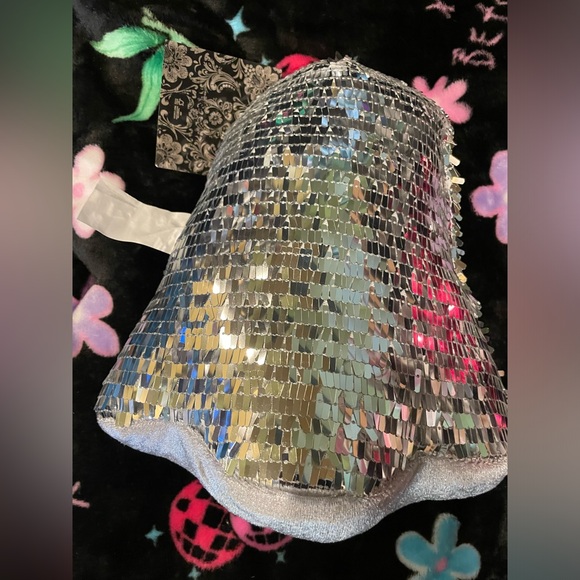 CHRISTIAN SIRIANO NWT Halloween Silver Sequin Plush Weighted Ghost 🪩👻🪩 - Picture 6 of 10